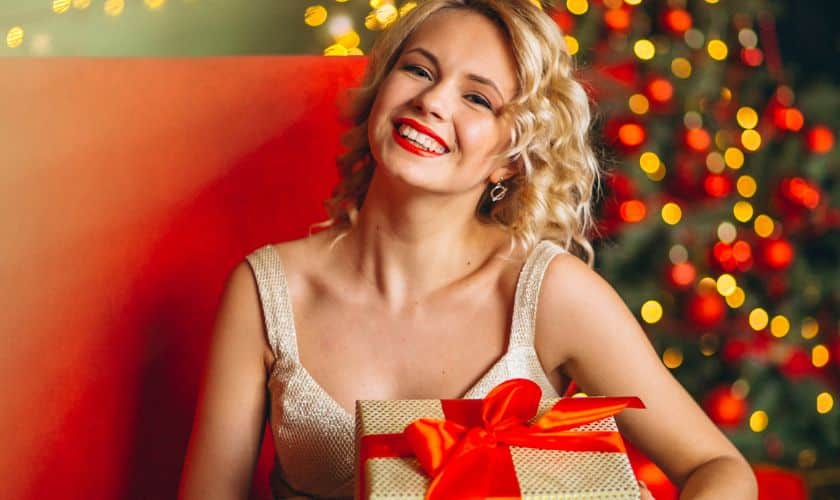 Featured image for “Under the Mistletoe with Confidence: Embracing Christmas with Dental Implants”
